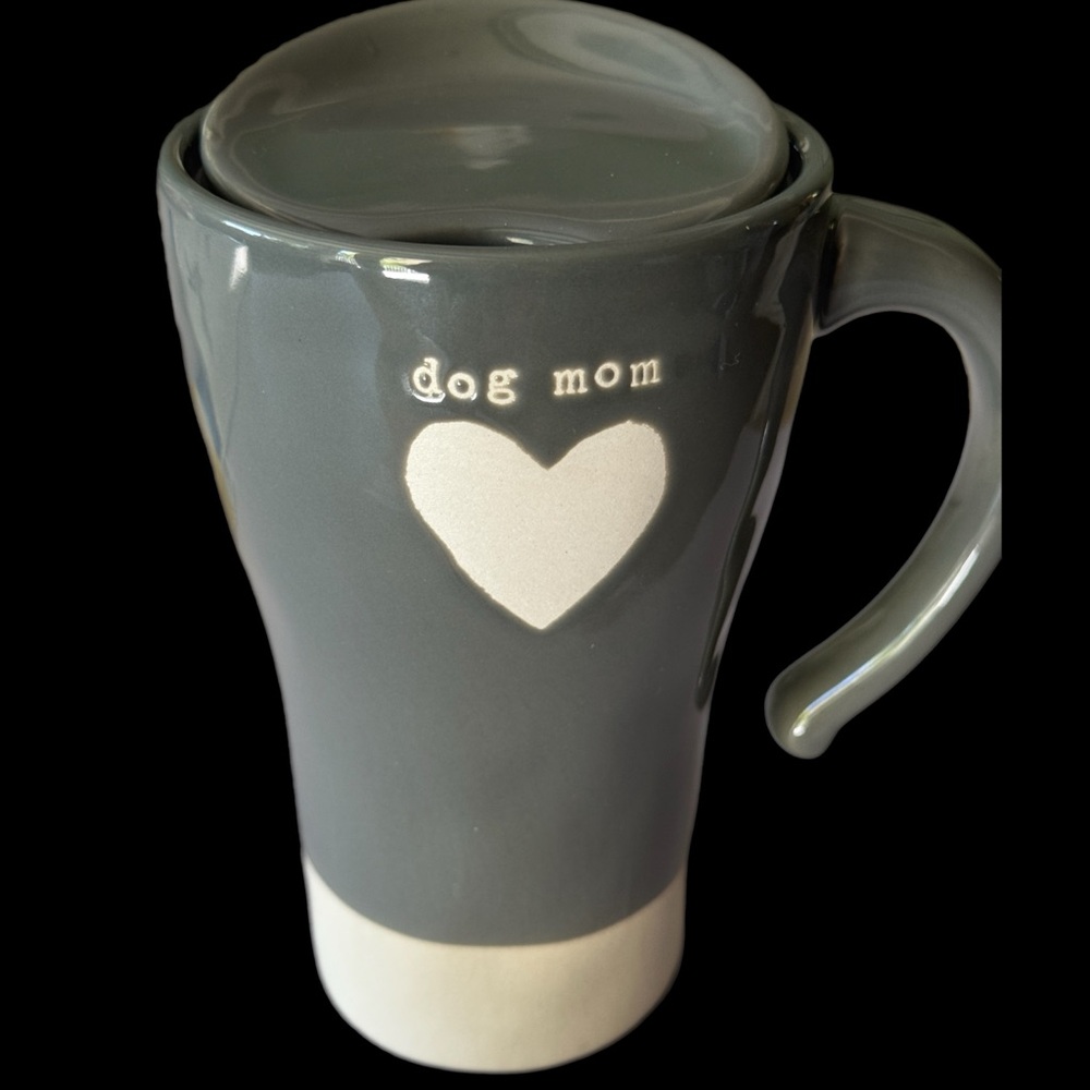 ☕️🐾Gray 'Dog Mom' Heart Mug